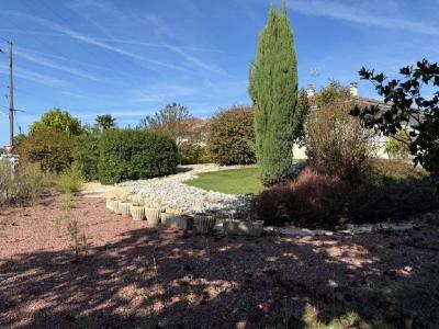 For sale 6 rooms 117 m2 Charente (16700) photo 3