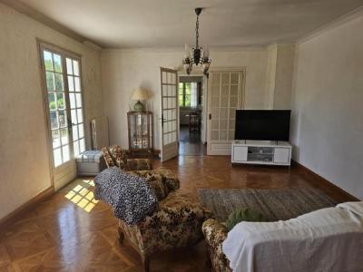 For sale SAUZE-VAUSSAIS 7 rooms 181 m2 Charente (16240) photo 4