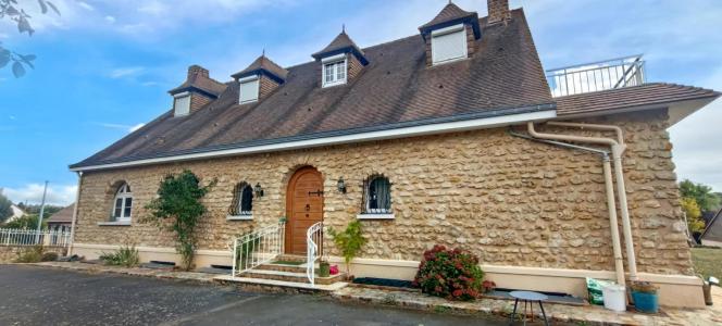 For sale Bonnetable 11 rooms 300 m2 Sarthe (72110) photo 1