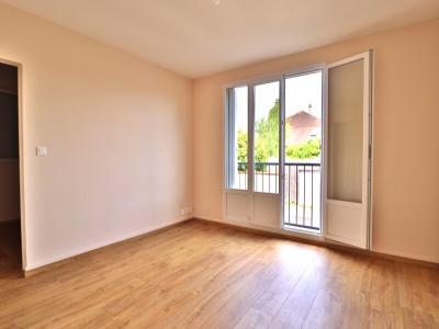 Louer Appartement 44 m2 Saint-julien-les-villas