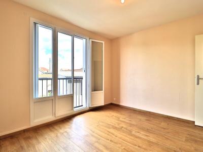 Louer Appartement Saint-julien-les-villas Aube