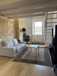 For rent Bordeaux 2 rooms 33 m2 Gironde (33300) photo 0