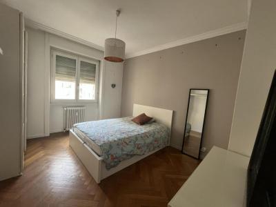 Louer Appartement Lyon-6eme-arrondissement 2700 euros