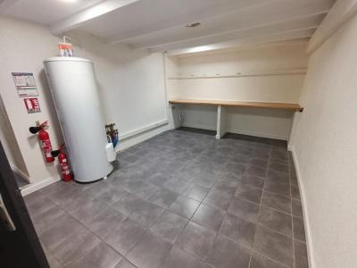 Louer Commerce Castelnaudary 10140 euros