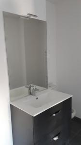 For rent Faches-thumesnil 1 room 33 m2 Nord (59155) photo 1