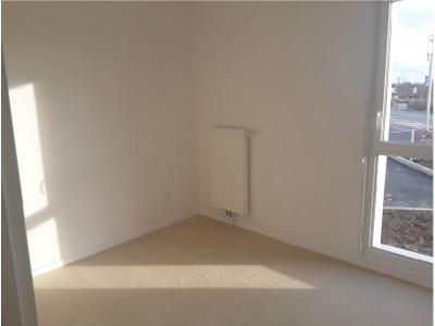 Louer Appartement Dainville 687 euros