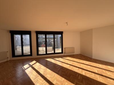 Louer Appartement 111 m2 Paris-17eme-arrondissement