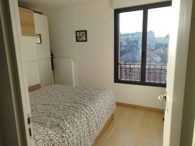 Louer Appartement 41 m2 Courbevoie