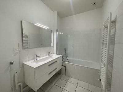 Louer Appartement Lyon-4eme-arrondissement 1463 euros