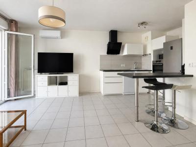 For sale Vaulx-en-velin 2 rooms 41 m2 Rhone (69120) photo 3