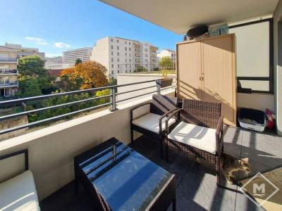 For sale Marseille-7eme-arrondissement 3 rooms 60 m2 Bouches du Rhone (13007) photo 0