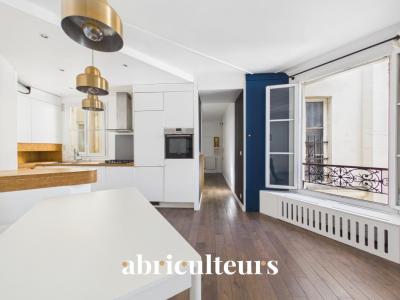 Louer Appartement 72 m2 Paris-18eme-arrondissement