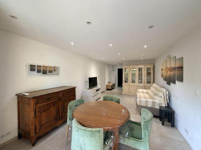 Louer Appartement  Alpes Maritimes