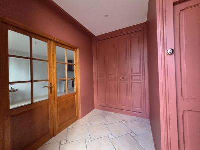 For rent Etampes 6 rooms 183 m2 Essonne (91150) photo 2