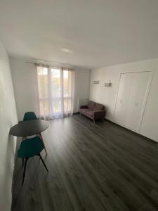 For rent Etampes 1 room 32 m2 Essonne (91150) photo 1