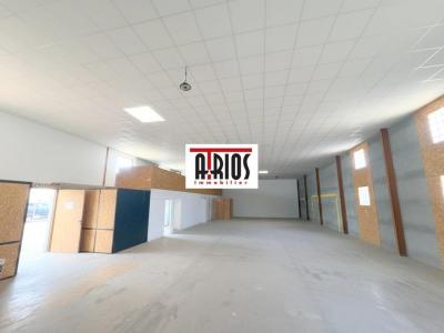 Annonce Location Commerce Hyeres 83