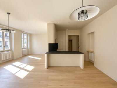 For rent Lyon-6eme-arrondissement 2 rooms 73 m2 Rhone (69006) photo 0