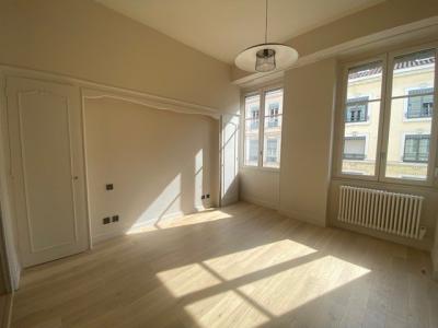 Louer Appartement Lyon-6eme-arrondissement Rhone