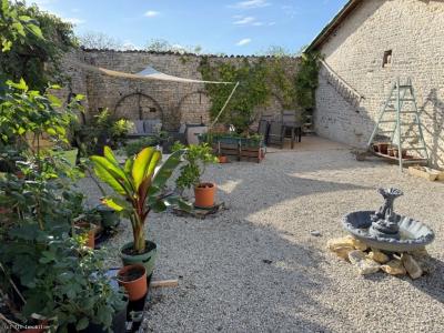 Acheter Maison Adjots 322735 euros