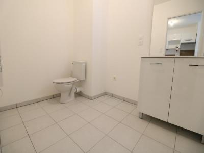 Louer Appartement Coueron 551 euros