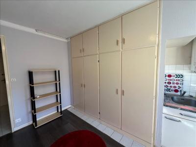 Louer Appartement 27 m2 Bordeaux