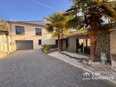 For sale Pont-du-chateau 7 rooms 160 m2 Puy de dome (63430) photo 0