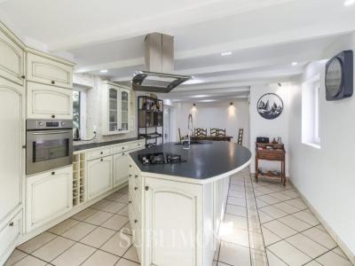 For sale Caro 8 rooms 179 m2 Morbihan (56140) photo 1