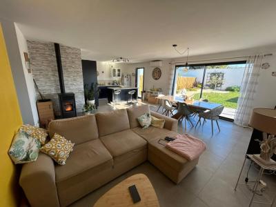 Louer Maison  1200 euros