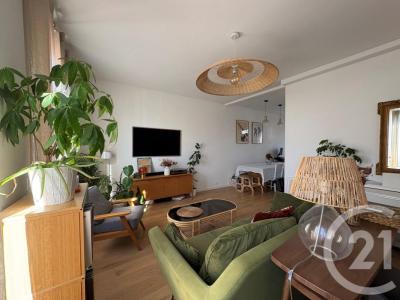 For rent Fontenay-sous-bois 4 rooms 89 m2 Val de Marne (94120) photo 0