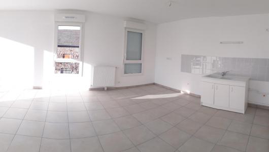 Louer Appartement 66 m2 Hauteville-lompnes