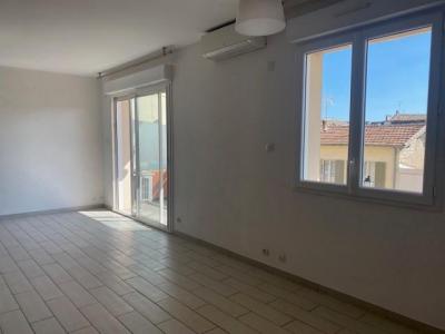 Louer Appartement 80 m2 Lunel