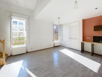 For sale Lyon-7eme-arrondissement 5 rooms 93 m2 Rhone (69007) photo 0