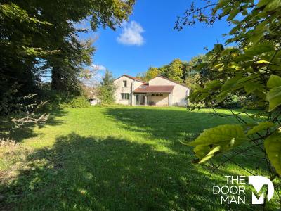 For sale Bourbonne-les-bains 5 rooms 124 m2 Haute marne (52400) photo 0