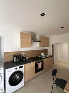 Louer Maison Rillieux-la-pape 880 euros