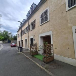 For rent Villabe 1 room 24 m2 Essonne (91100) photo 1