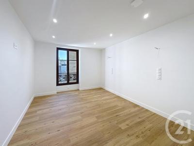 Louer Appartement Thiais 990 euros