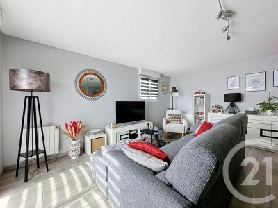 For sale Grigny 4 rooms 89 m2 Rhone (69520) photo 1