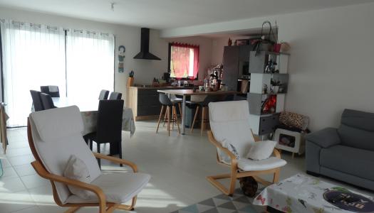 For sale Plehedel 6 rooms 139 m2 Cotes d'armor (22290) photo 4