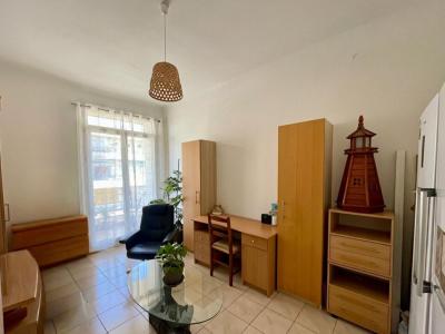 For sale Toulon 3 rooms 72 m2 Var (83000) photo 2
