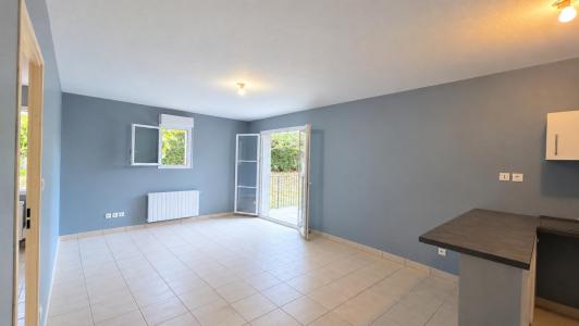For rent Blaye 2 rooms 43 m2 Gironde (33390) photo 1
