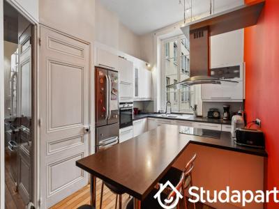 Louer Maison 140 m2 Lyon-6eme-arrondissement