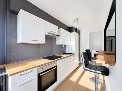 For sale Reims 3 rooms 68 m2 Marne (51100) photo 2