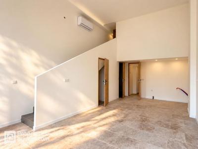 For sale Pernes-les-fontaines 2 rooms 60 m2 Vaucluse (84210) photo 0