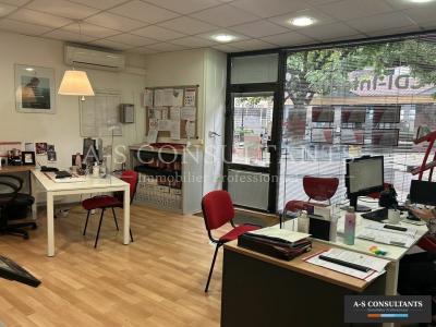 Louer Bureau 47 m2 Voiron