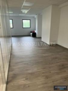 Louer Commerce 37 m2 Challes-les-eaux