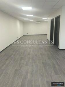 Louer Bureau Mery 13200 euros