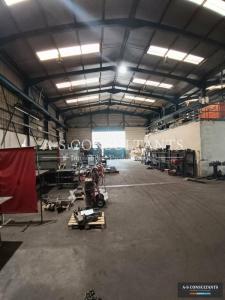 Louer Commerce 1833 m2 Sainte-helene-sur-isere