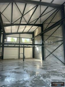 Louer Commerce 300 m2 Sainte-helene-sur-isere