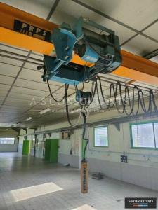Louer Commerce 550 m2 Dortan