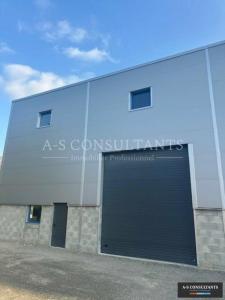 Louer Commerce 60 m2 Ravoire